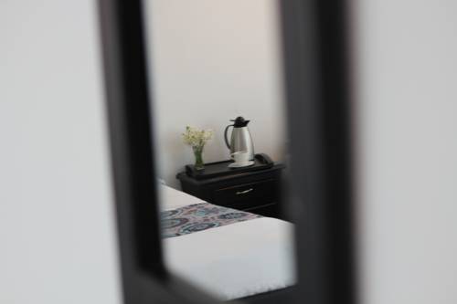 Imagen de la habitación del Hotel Elegant Suite. Foto 2