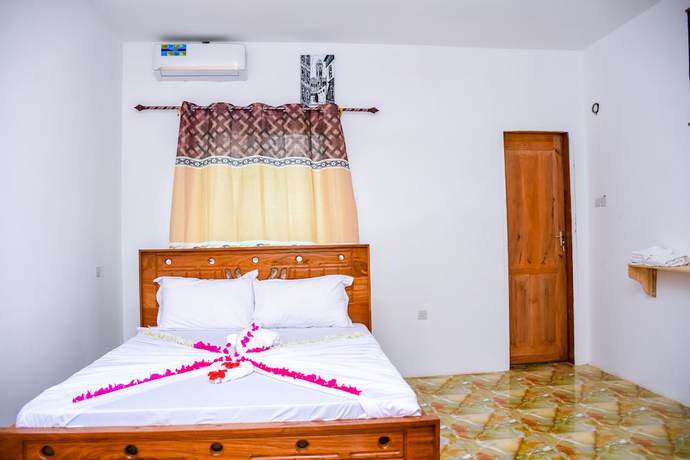 Imagen de la habitación del Hotel Elegante Zanzibar. Foto 14
