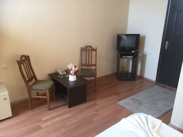 Imagen de la habitación del Hotel Eleganti. Foto 14