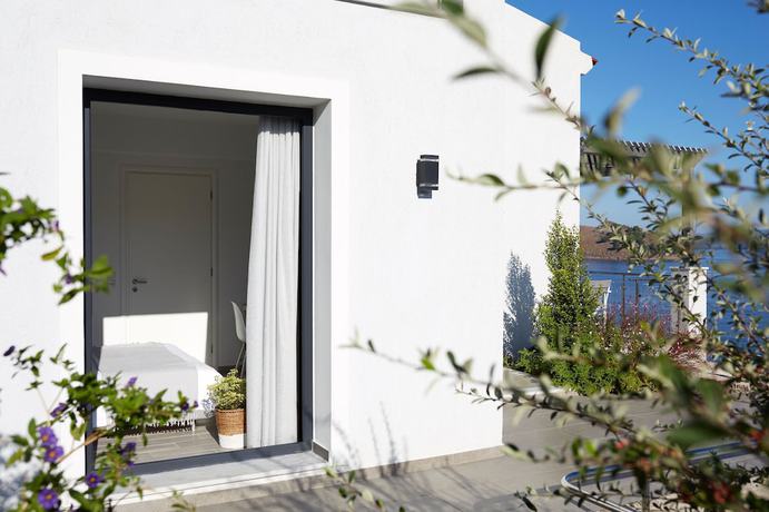 Imagen de la habitación del Hotel Eleia Seafront Rooms and Villas. Foto 14