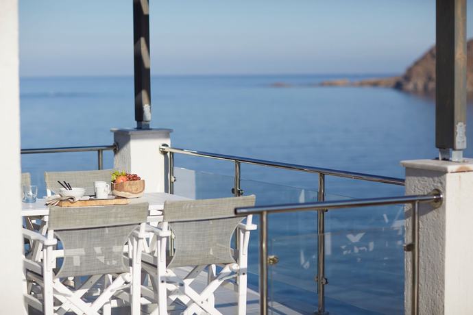 Imagen de la habitación del Hotel Eleia Seafront Rooms and Villas. Foto 17