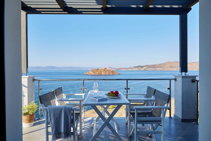 Imagen de la habitación del Hotel Eleia Seafront Rooms and Villas. Foto 18