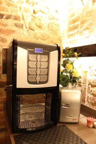 Imagen del bar/restaurante del Hotel Elektor. Foto 3