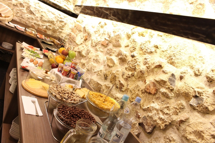 Imagen del bar/restaurante del Hotel Elektor. Foto 9