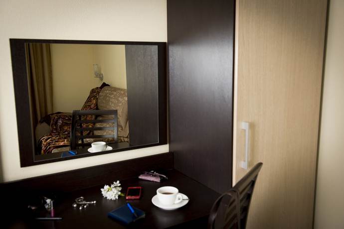 Imagen de la habitación del Hotel Elektra. Foto 13