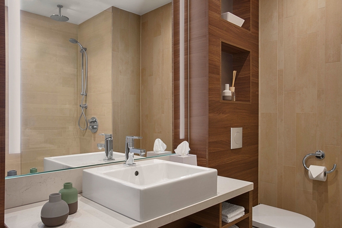 Imagen de la habitación del Hotel Element Amsterdam. Foto 12