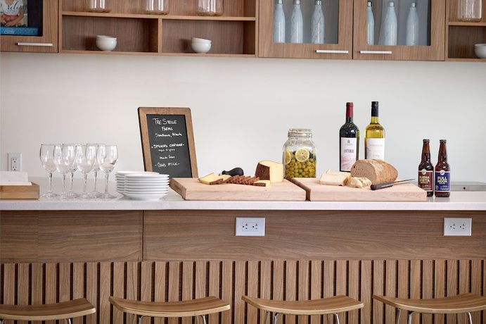 Imagen del bar/restaurante del Hotel Element Bend. Foto 4