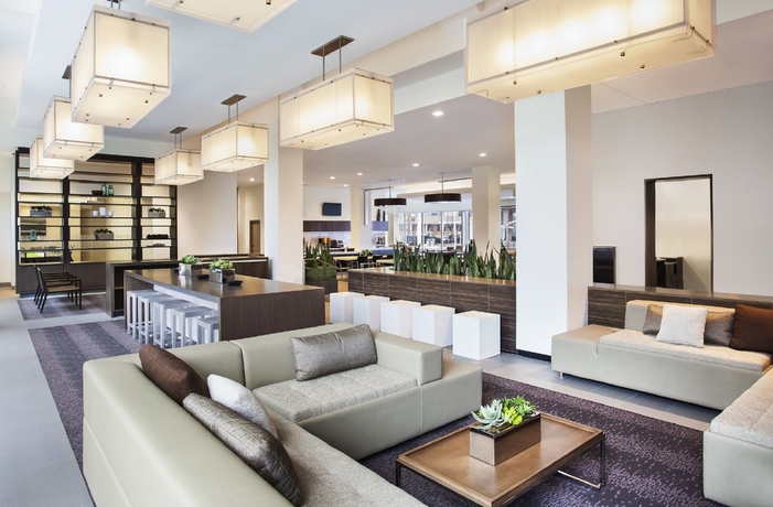Imagen de los interiores del Hotel Element Boston Seaport District, A Marriott. Foto 14