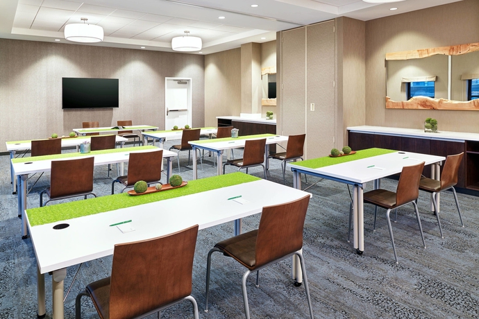 Imagen de los interiores del Hotel Element Bozeman. Foto 19