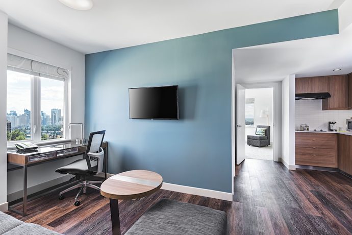 Imagen de la habitación del Hotel Element By Westin Calgary Airport. Foto 11