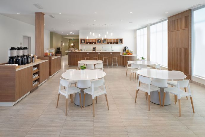 Imagen del bar/restaurante del Hotel Element Edmonton West. Foto 2