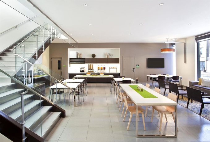 Imagen del bar/restaurante del Hotel Element Harrison - Newark. Foto 4