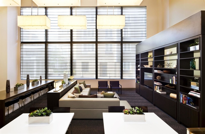 Imagen del bar/restaurante del Hotel Element Harrison - Newark. Foto 5