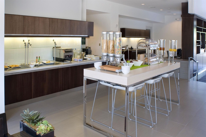 Imagen del bar/restaurante del Hotel Element Houston Vintage Park. Foto 4