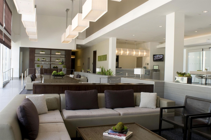 Imagen de los interiores del Hotel Element Houston Vintage Park. Foto 11