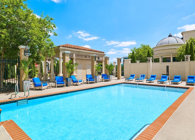 Imagen de la piscina del Hotel Element Huntsville. Foto 19