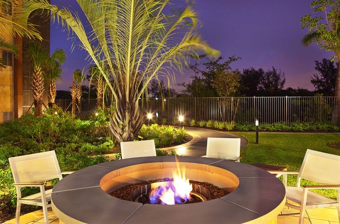 Imagen de los exteriores del Hotel Element Miami International Airport. Foto 7