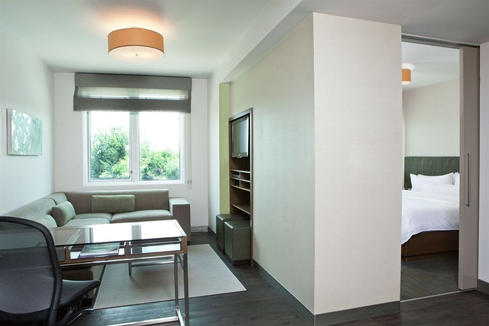 Imagen de los interiores del Hotel Element Miami International Airport. Foto 15