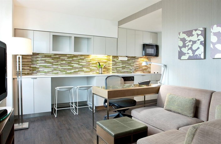 Imagen de la habitación del Hotel Element New York Times Square West. Foto 3