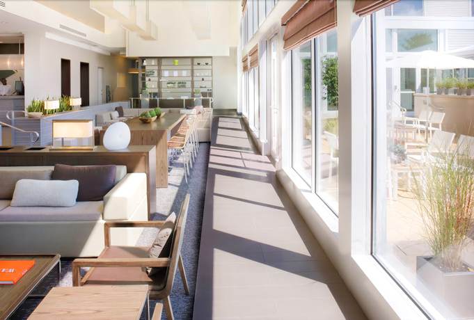 Imagen de los interiores del Hotel Element Palmdale. Foto 15