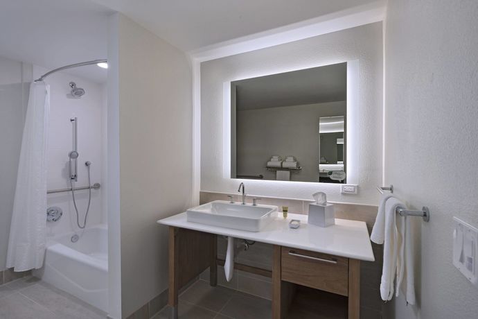 Imagen de la habitación del Hotel Element Palmdale. Foto 9