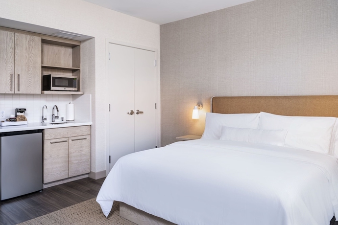 Imagen de la habitación del Hotel Element San Jose Airport. Foto 3