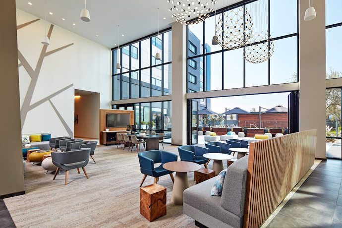 Imagen de los interiores del Hotel Element Santa Clara. Foto 19