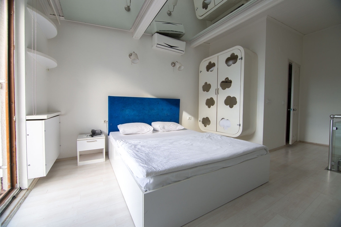 Imagen de la habitación del Hotel Element Suites. Foto 4