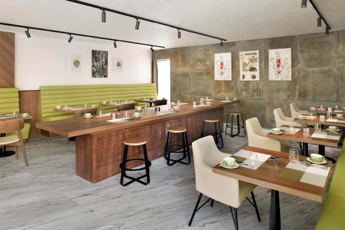 Imagen general del Hotel Element West Bay Doha. Foto 15