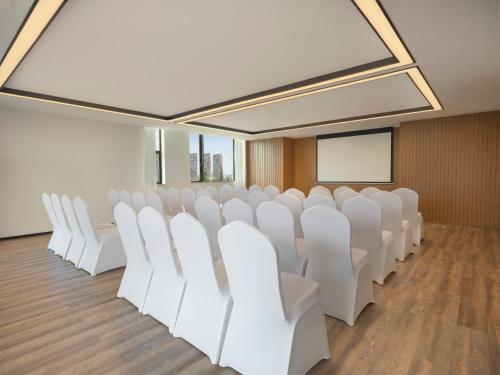 Imagen general del Hotel Element Yangjiang Hailing Island. Foto 11