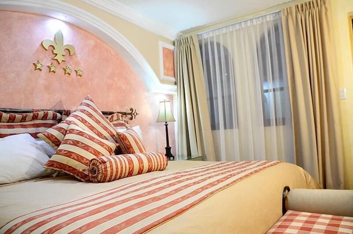 Imagen de la habitación del Hotel Elena, Centro Histórico de Puebla. Foto 6