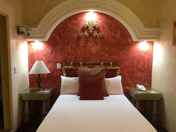 Imagen de la habitación del Hotel Elena, Centro Histórico de Puebla. Foto 13