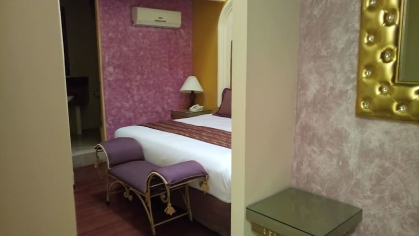 Imagen de la habitación del Hotel Elena, Centro Histórico de Puebla. Foto 15