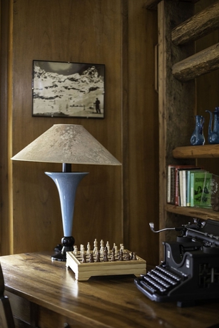 Imagen de los interiores del Hotel Elena, Cillian. Foto 18