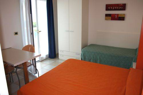 Imagen de la habitación del Hotel Elena Club Resort. Foto 9
