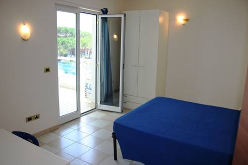 Imagen de la habitación del Hotel Elena Club Resort. Foto 11