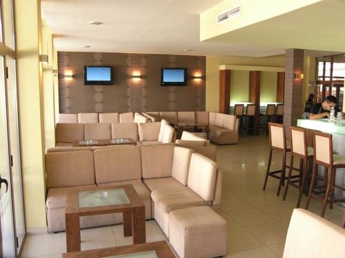 Imagen general del Hotel Elena Hotel Complex. Foto 16