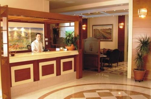 Imagen general del Hotel Elena, Koz&aacute;ni. Foto 4
