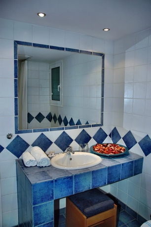 Imagen de la habitación del Hotel Elena, Lam&iacute;a. Foto 16