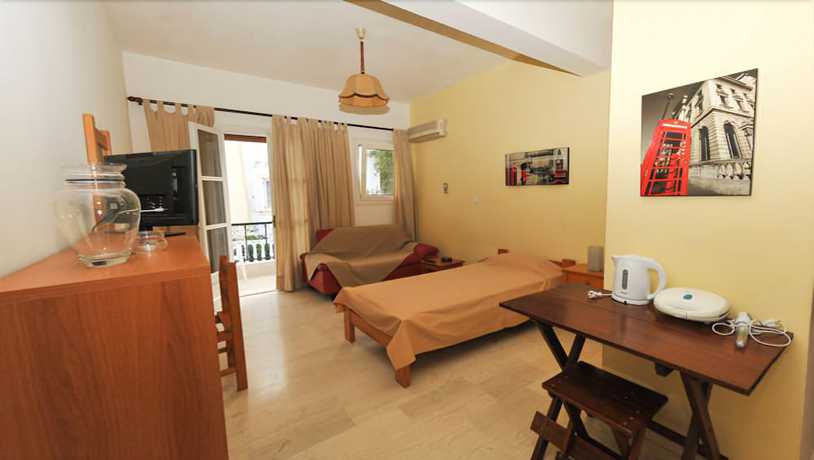 Imagen de la habitación del Hotel Elena, Leros. Foto 15