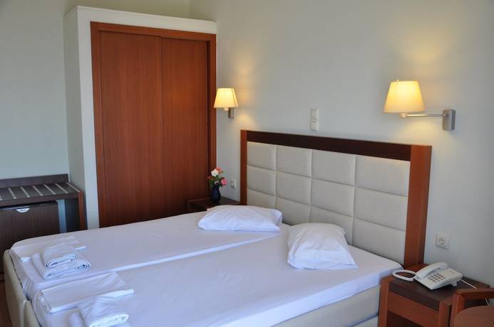 Imagen de la habitación del Hotel Elena, Lokroi. Foto 3