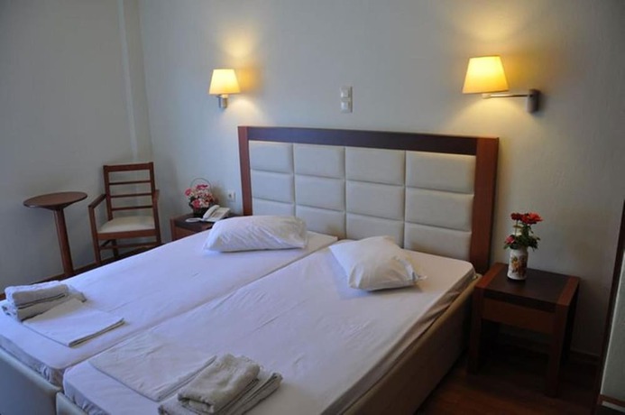 Imagen de la habitación del Hotel Elena, Lokroi. Foto 7