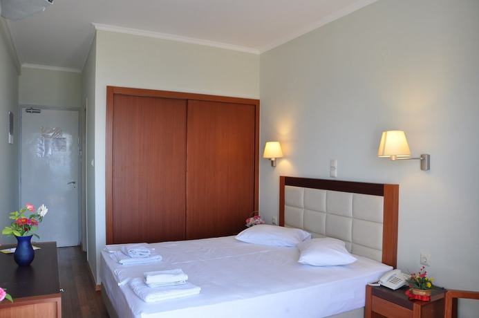 Imagen de la habitación del Hotel Elena, Lokroi. Foto 10