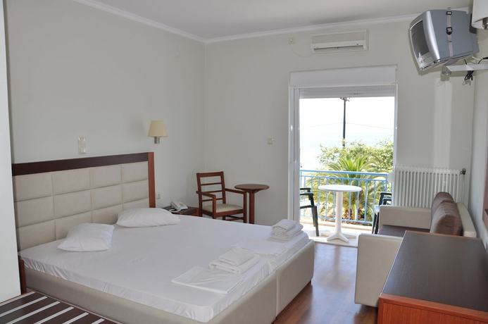 Imagen de la habitación del Hotel Elena, Lokroi. Foto 15