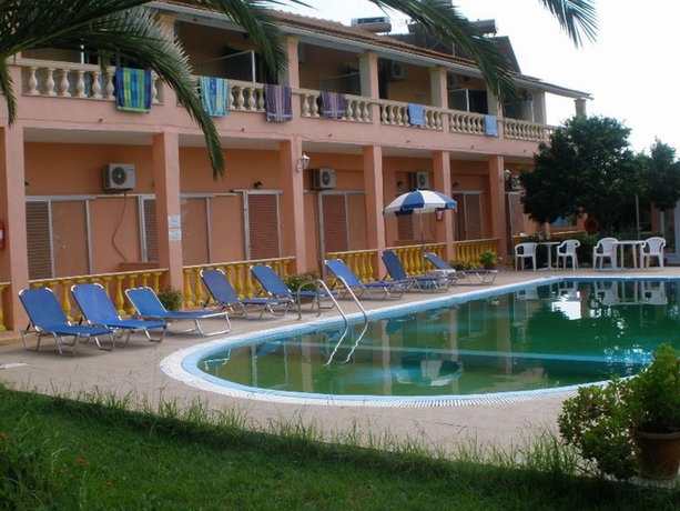 Imagen general del Hotel Elena Pool Apartments. Foto 2