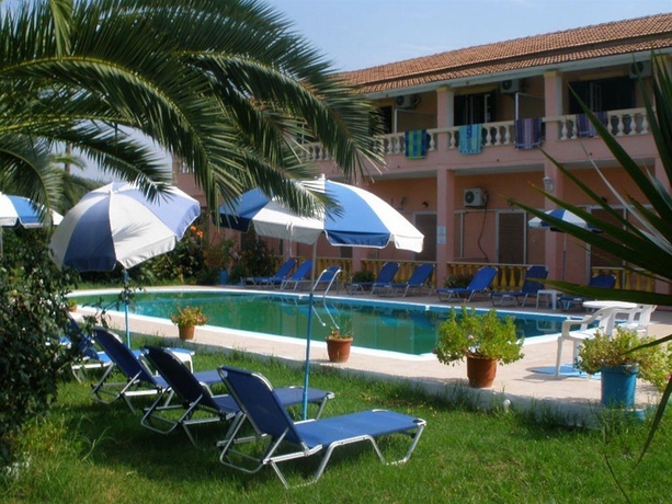 Imagen general del Hotel Elena Pool Apartments. Foto 5