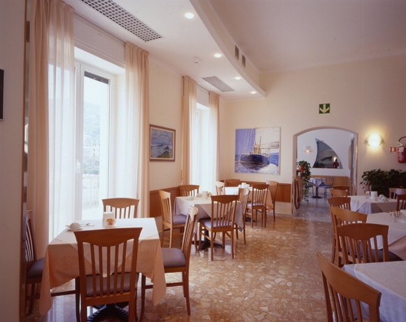 Imagen del bar/restaurante del Hotel Elena, Recco. Foto 2