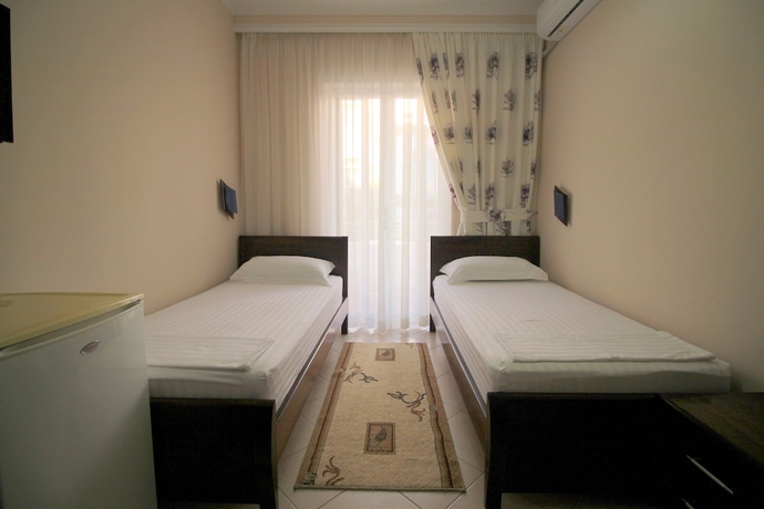 Imagen de la habitación del Hotel Elena, Sarande. Foto 7