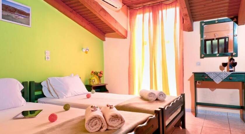Imagen general del Hotel Elena Studios, Zante. Foto 4