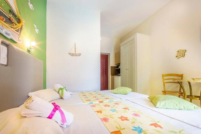 Imagen general del Hotel Elena Studios, Zante. Foto 5